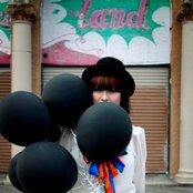 Linnea Henriksson - List pictures