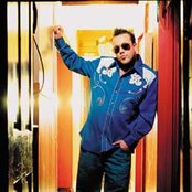 Uncle Kracker - List pictures