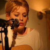 El Perro Del Mar - List pictures