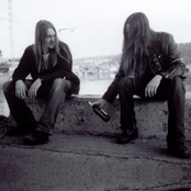 Dark Throne - List pictures