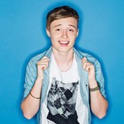 Isac Elliot - List pictures