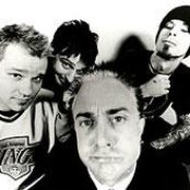 Goldfinger - List pictures