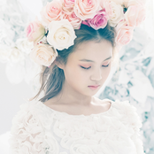 Lee Hi - List pictures