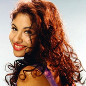 Selena - List pictures