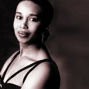 Jeri Brown - List pictures