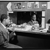 Lou Armstrong - List pictures