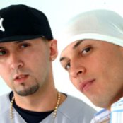 Alexis Y Fido - List pictures