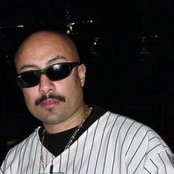 Mr. Capone-e - List pictures