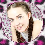 Hannah Diamond - List pictures