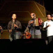 El Prodigio - List pictures