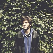 Fakear - List pictures