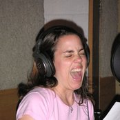 Petra Haden - List pictures