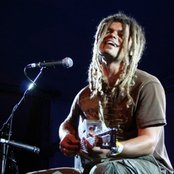 Ash Grunwald - List pictures