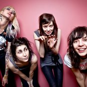 The Coathangers - List pictures