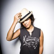 Vicci Martinez - List pictures