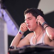 Porter Robinson - List pictures