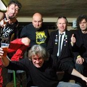 Visaci Zamek - List pictures