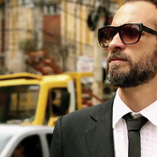 Lucas Santtana - List pictures