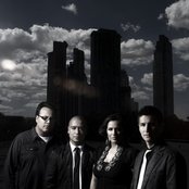 Rojo - List pictures