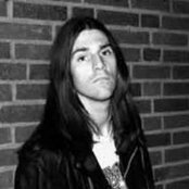 C.j. Ramone - List pictures