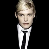 Micky Green - List pictures