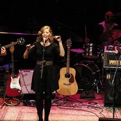 Lake Street Dive - List pictures