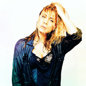 Anouk - List pictures