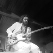 Liam Finn - List pictures