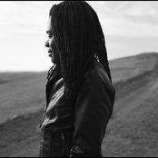Tracy Chapman - List pictures