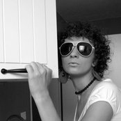 Lilu - List pictures