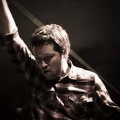 Ricochet - List pictures