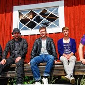 Does It Offend You, Yeah? - List pictures