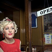 Alice Russell - List pictures