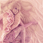 Olivia - List pictures