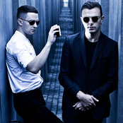 Hurts - List pictures
