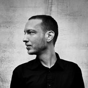 Douglas Greed - List pictures