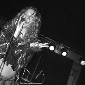 Dana Fuchs - List pictures