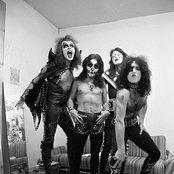 Kiss - List pictures