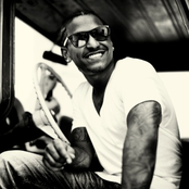 Llyod - List pictures