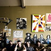 Lucero - List pictures