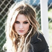 Ashlee Simpson - List pictures
