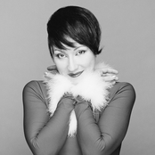 Holly Cole - List pictures