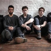 Nothing But Thieves - List pictures