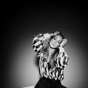 Edei - List pictures