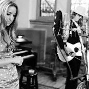 Ashley Monroe - List pictures