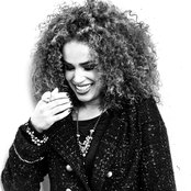 Sharon Doorson - List pictures