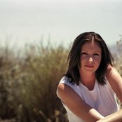 Crystal Lewis - List pictures