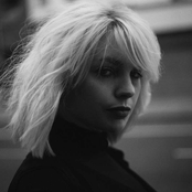 Emika - List pictures