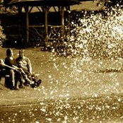 A Sunny Day In Glasgow - List pictures