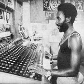 Lee "scratch" Perry - List pictures